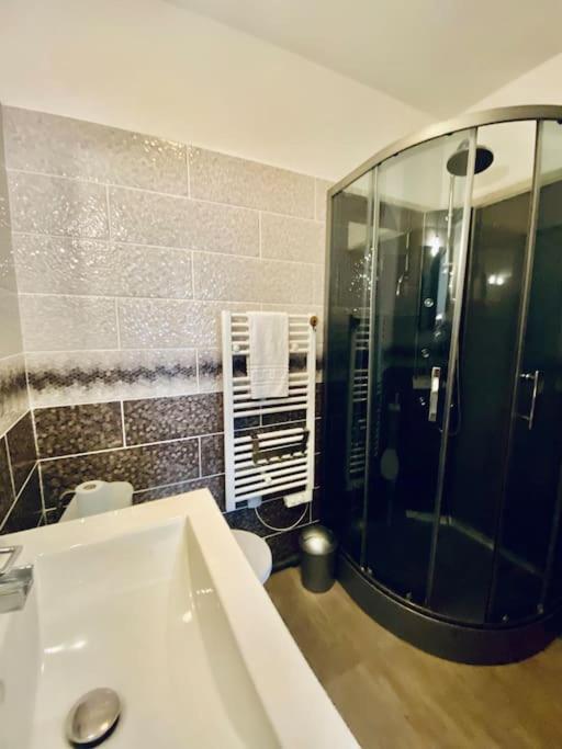 Nouveau : Hyper Centre De Vichy T1 Bis Charmant 外观 照片